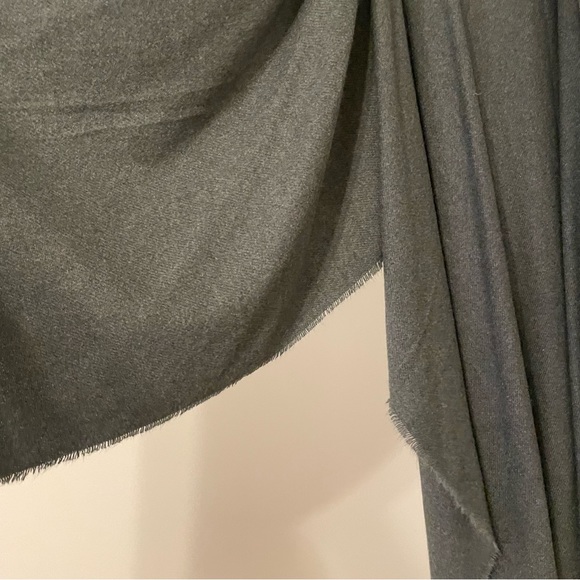 NEW wrap super soft L/XL - Picture 2 of 3